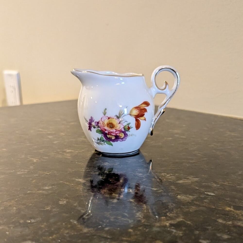 Vintage Dainty Mini Floral Creamer Cup With Gold Edges